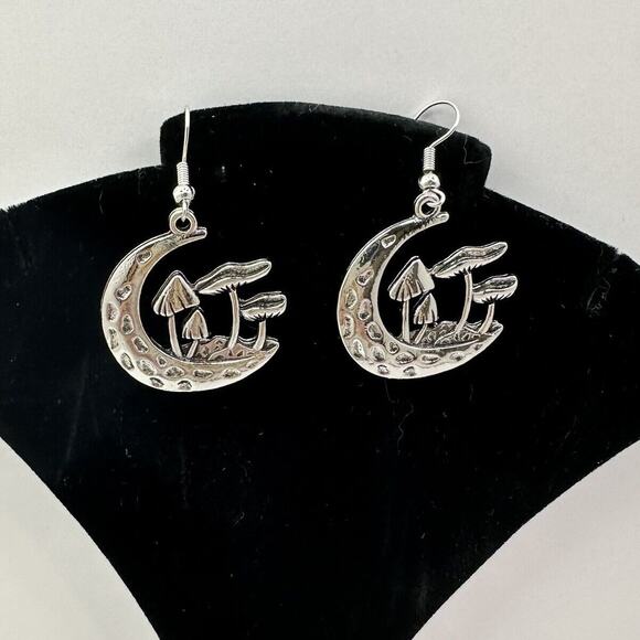 Mushroom Earrings Crescent‎ Moon Silver Tone Dangle Drop Celestial Jewelry - Picture 1 of 5